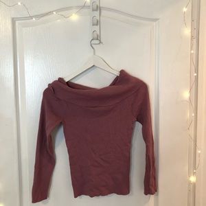 off the shoulder kind sleeve top